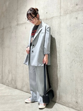 「スラックス」｜「アイテム（その他アウター）」を使った、香織さん（レディース・154cm）の秋コーディネート