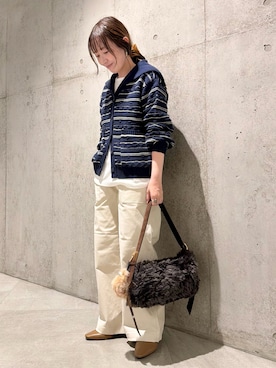 「アイテム（キーホルダー）」を使った、香織さん（レディース・154cm）の秋コーディネート