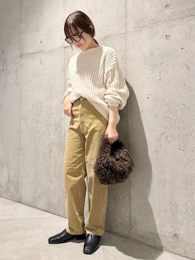 「アイテム（スリッポン）」を使った、香織さん（レディース・154cm）の秋コーディネート