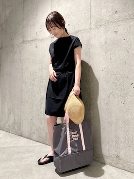「URBAN RESEARCH Sonny Label（アーバンリサーチサニーレーベル）のアイテム（ワンピース/ドレス）」を使った、香織さん（レディース・154cm）の夏コーディネート