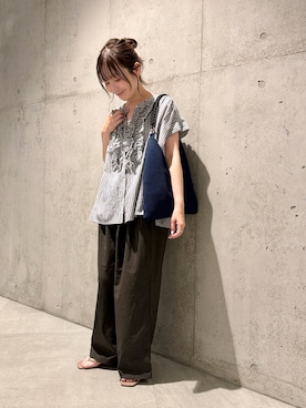「URBAN RESEARCH Sonny Label（アーバンリサーチサニーレーベル）のアイテム（パンツ）」を使った、香織さん（レディース・154cm）の夏コーディネート