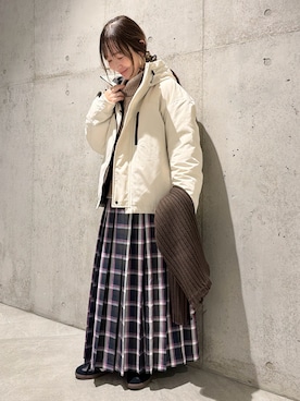 「アイテム（その他アウター、ホワイト系）」を使った、香織さん（レディース・154cm）の冬コーディネート