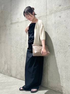 「アイテム（クラッチバッグ）」を使った、香織さん（レディース・154cm）の夏コーディネート
