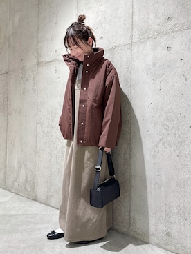 「タートルネック」｜「アイテム（ジャンパースカート）」を使った、香織さん（レディース・154cm）の秋コーディネート