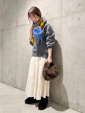 「アイテム（マフラー）」を使った、香織さん（レディース・154cm）の秋コーディネート