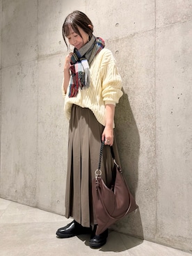 「アイテム（ハンドバッグ）」を使った、香織さん（レディース・154cm）の秋コーディネート