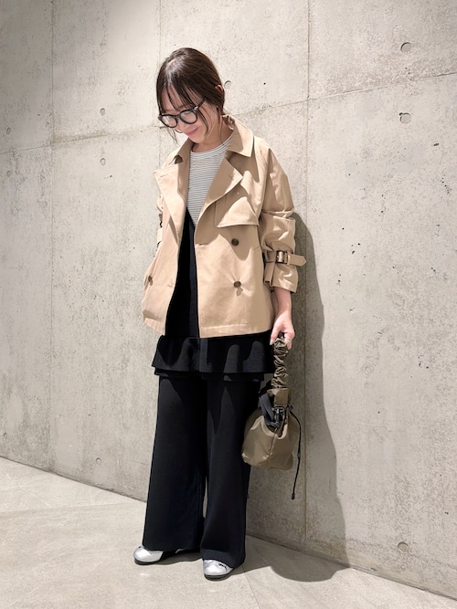 Sonny Label 錦糸町パルコ香織さんのトレンチコート「撥水ショートトレンチコート(URBAN RESEARCH Sonny Label|アーバンリサーチサニーレーベル)」を使ったコーディネート