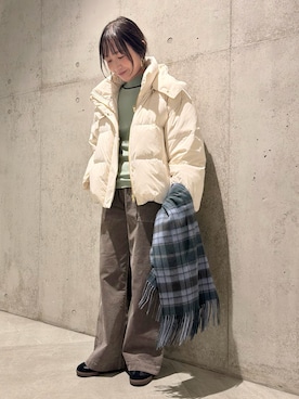 「アイテム（ストール/ショール）」を使った、香織さん（レディース・154cm）の秋コーディネート