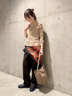「URBAN RESEARCH Sonny Label（アーバンリサーチサニーレーベル）のアイテム（パンツ）」を使った、香織さん（レディース・154cm）の秋コーディネート