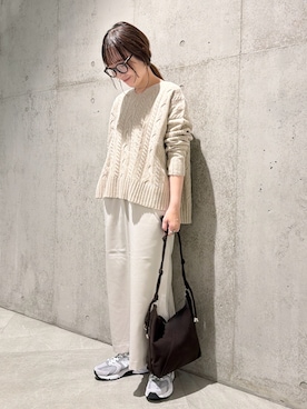 「アイテム（ニット/セーター）」を使った、香織さん（レディース・154cm）の秋コーディネート