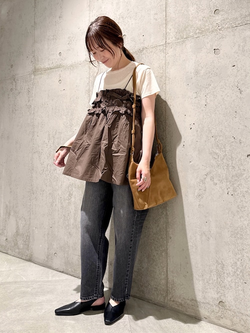 美品AP STUDIO LE VERNIS/ル・ベルニ サテンノットバッグ Le Vernis ハンドバッグ LE VERNIS(ル・ベルニ) Stomach bag S