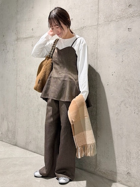 「アイテム（オールインワン・サロペット）」を使った、香織さん（レディース・154cm）の秋コーディネート