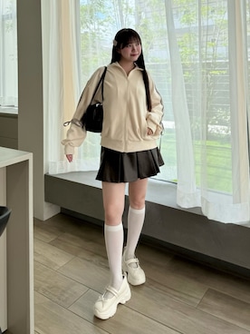 「アイテム（ブルゾン）」を使った、Shionさん（レディース・159cm）の夏コーディネート