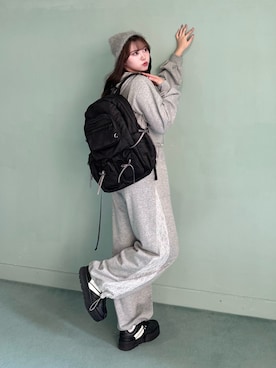「韓国コーデ」｜「アイテム（その他シューズ）」を使った、Shionさん（レディース・159cm）の冬コーディネート
