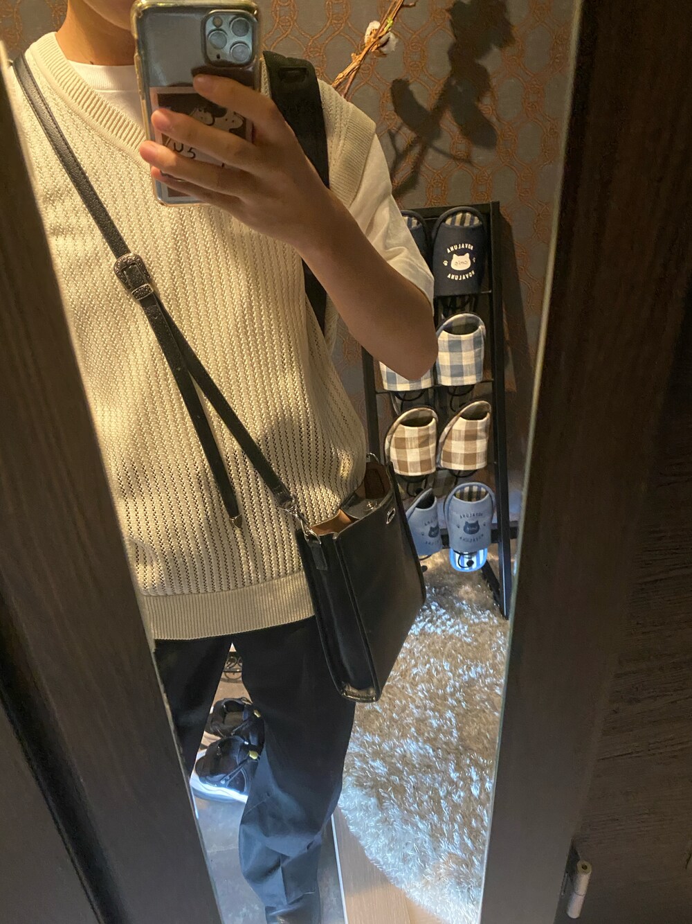 「夏コーデ、お洒落さんとつながりたい、低身長男子、GU、シンプル、GUコーデ、メンズコーデ、オフィスカジュアル、シンプルスタイル」｜「HANESの【HANES】ＳＨＩＲＯ（Tシャツ/カットソー、ホワイト系）」を使った、leo1226さん（メンズ・159cm）の夏コーディネートの1枚目の写真