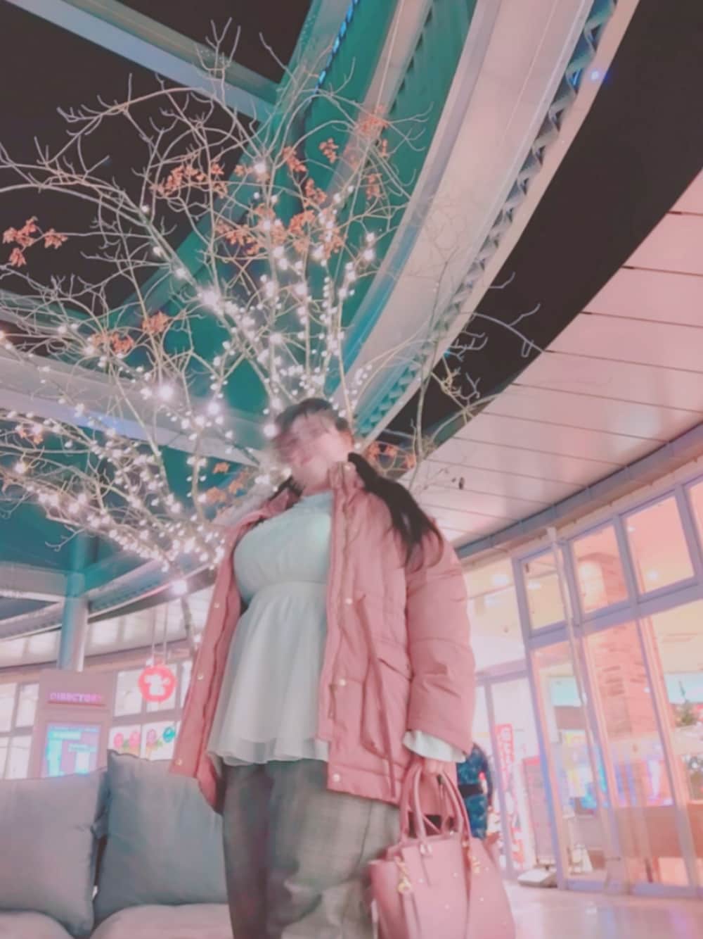 「冬コーデ、お出かけコーデ、イルミネーション、コートスタイル、あったかパンツ、plussizefashion、プラスサイズ、大きいサイズレディースファッション、ぽっちゃり、ウエストマーク、ナイスクラップ、レイカズン(Ray Cassin)、バレエコア、ショッピング」｜「RAY CASSINのドロストファイバーダウンミディコート（ダウンジャケット/コート、ピンク系）」を使った、きゅるᵕ̈໒꒱·̩͙🔰さん（レディース・155cm）の冬コーディネートの1枚目の写真