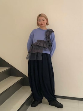 「KBF（ケイビーエフ）のフリルドッキングスウェット（スウェット）」を使った、とみーさん（レディース・157cm）の秋コーディネート