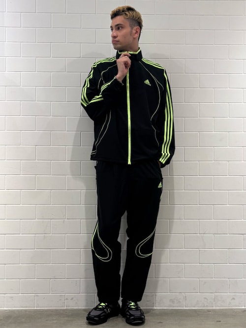 adidas アディダス　ジャージセットアップ　ブラック　オリーブ adidas アディダス ジャージセットアップ ブラック オリーブ