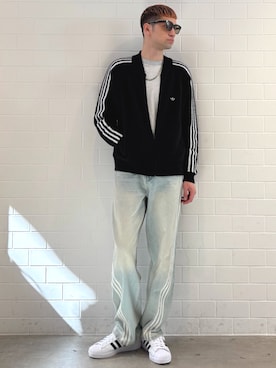 「アイテム（デニムパンツ）」を使った、JNさん（メンズ・195cm）の秋コーディネート