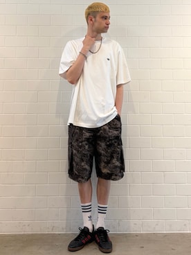 「adidas（アディダス）のADILENIUM シーズン 5 AOP カーゴショーツ / ハーフパンツ / アディダスオリジナルス adidas Originals（カーゴパンツ、グレー系）」を使った、JNさん（メンズ・195cm）の春コーディネート