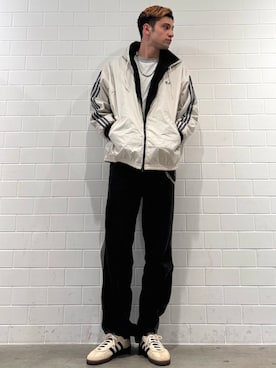 「アイテム（シューズ）」を使った、JNさん（メンズ・195cm）の秋コーディネート