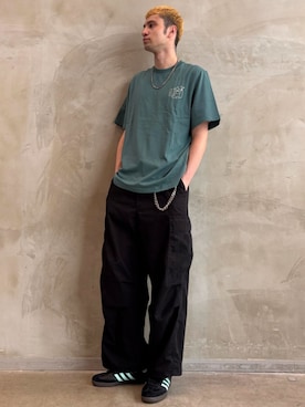 「アイテム（スニーカー）」を使った、JNさん（メンズ・195cm）の夏コーディネート