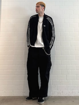 「アイテム（シューズ）」を使った、JNさん（メンズ・195cm）の秋コーディネート