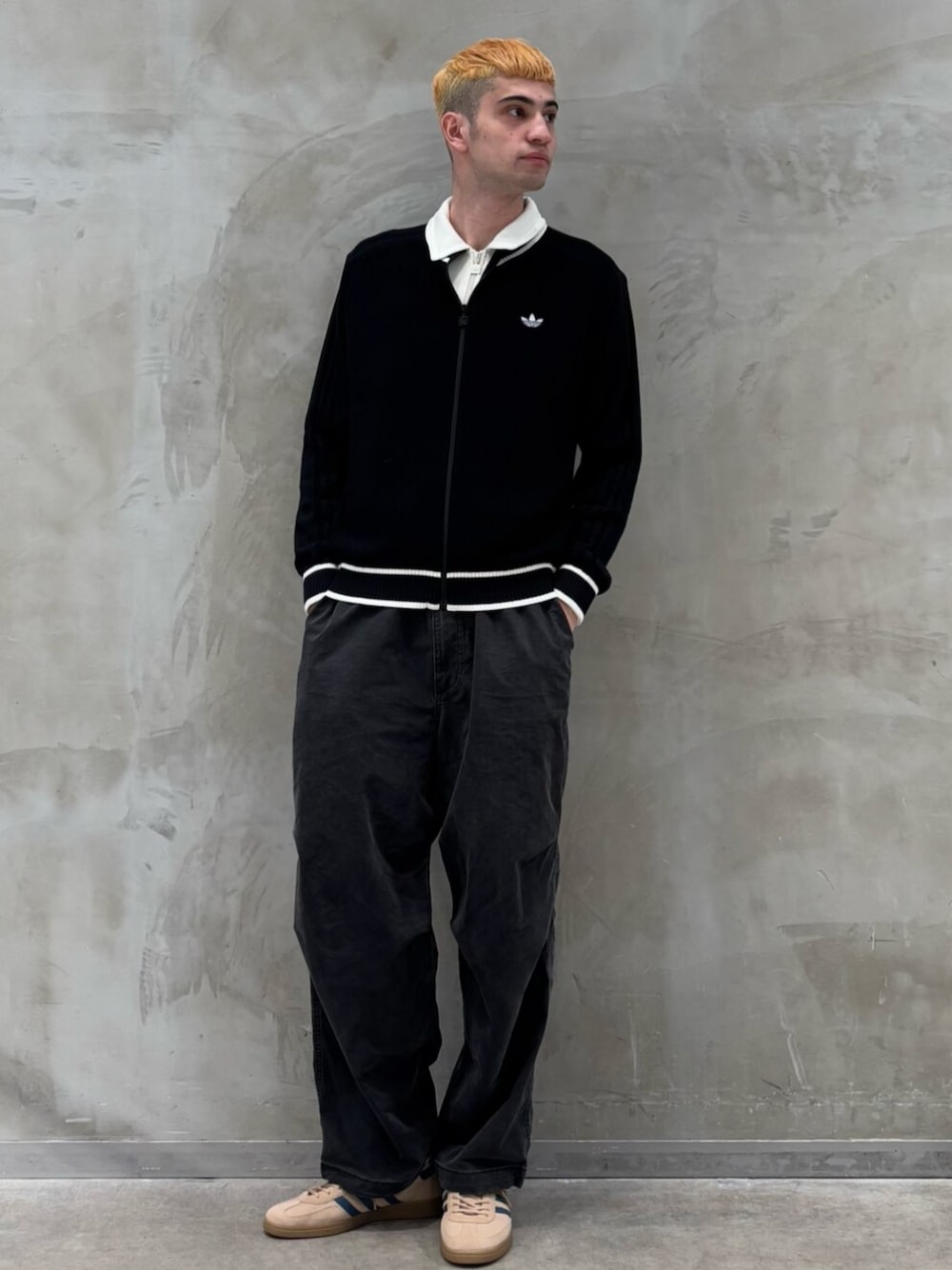 JNさんの「プレミアム トラックトップ / ジャージ / アディダスオリジナルス adidas Originals（adidas）」を使ったコーディネートの1枚目の写真