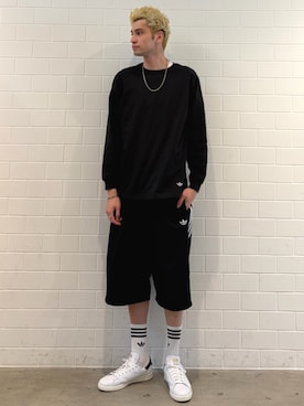 「adidas（アディダス）のメイドフォーユー 長袖Tシャツ / ロンT / アディダスオリジナルス adidas Originals（Tシャツ/カットソー、ブラック系）」を使った、JNさん（メンズ・195cm）の夏コーディネート