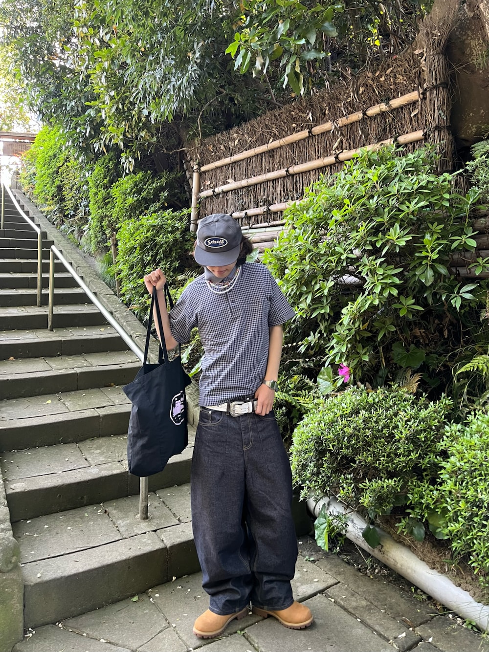 「古着MIX、メンズコーデ、ポロシャツ、古着、夏コーデ、ストリート、海外系ファッション」｜「TimberlandのTimberland 6inch Premium Waterproof Boot（ティンバーランド 6インチ プレミアム ウォータープルーフ ブーツ）（ブーツ、イエロー系）」を使った、おさむさん（骨格ストレート・メンズ・173cm）の春コーディネートの1枚目の写真