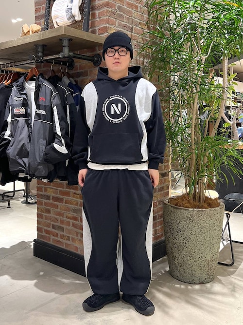 新品◯sorm'86 WBA Uniformパーカー＆ヘアバンド付き　スウェット UMBROxムラサキスポーツ パーカー/プルオーバー ユニセックス