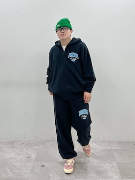 「NUMERALS（ヌメラルズ）のアイテム（パーカー）」を使った、ほりたくさん（メンズ・175cm）の冬コーディネート