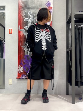 「REZEN（リゼン）のガシャドクロジップパーカー（カーディガン/ボレロ、レッド系）」を使った、みちゅんさん（メンズ・162cm）の春コーディネート