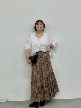 「RIVE DROITE（リヴドロワ）の予約【名品/サイズ展開あり】リネンワイドシャツ（シャツ/ブラウス、ホワイト系）」を使った、yosshiiiiiiさん（レディース・165cm）の夏コーディネート