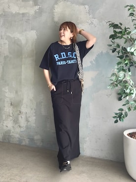 「RIVE DROITE（リヴドロワ）の【Yossshiiii企画/即完売につき再販売/新色追加】R.D.S.CロゴTe（Tシャツ/カットソー、ピンク系）」を使った、yosshiiiiiiさん（レディース・165cm）の春コーディネート