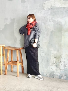 「アイテム（ストール/ショール）」を使った、yosshiiiiiiさん（レディース・165cm）の秋コーディネート