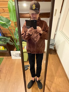 「アイテム（ナイロンジャケット、ブラウン系）」を使った、としさん（メンズ・167cm）の冬コーディネート