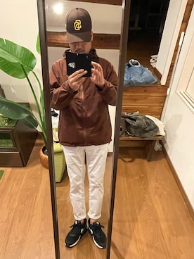 「アイテム（ナイロンジャケット、ブラウン系）」を使った、としさん（メンズ・167cm）の春コーディネート