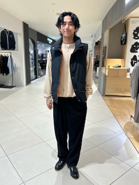 「アイテム（スラックス）」を使った、Makotoさん（メンズ・180cm）の秋コーディネート