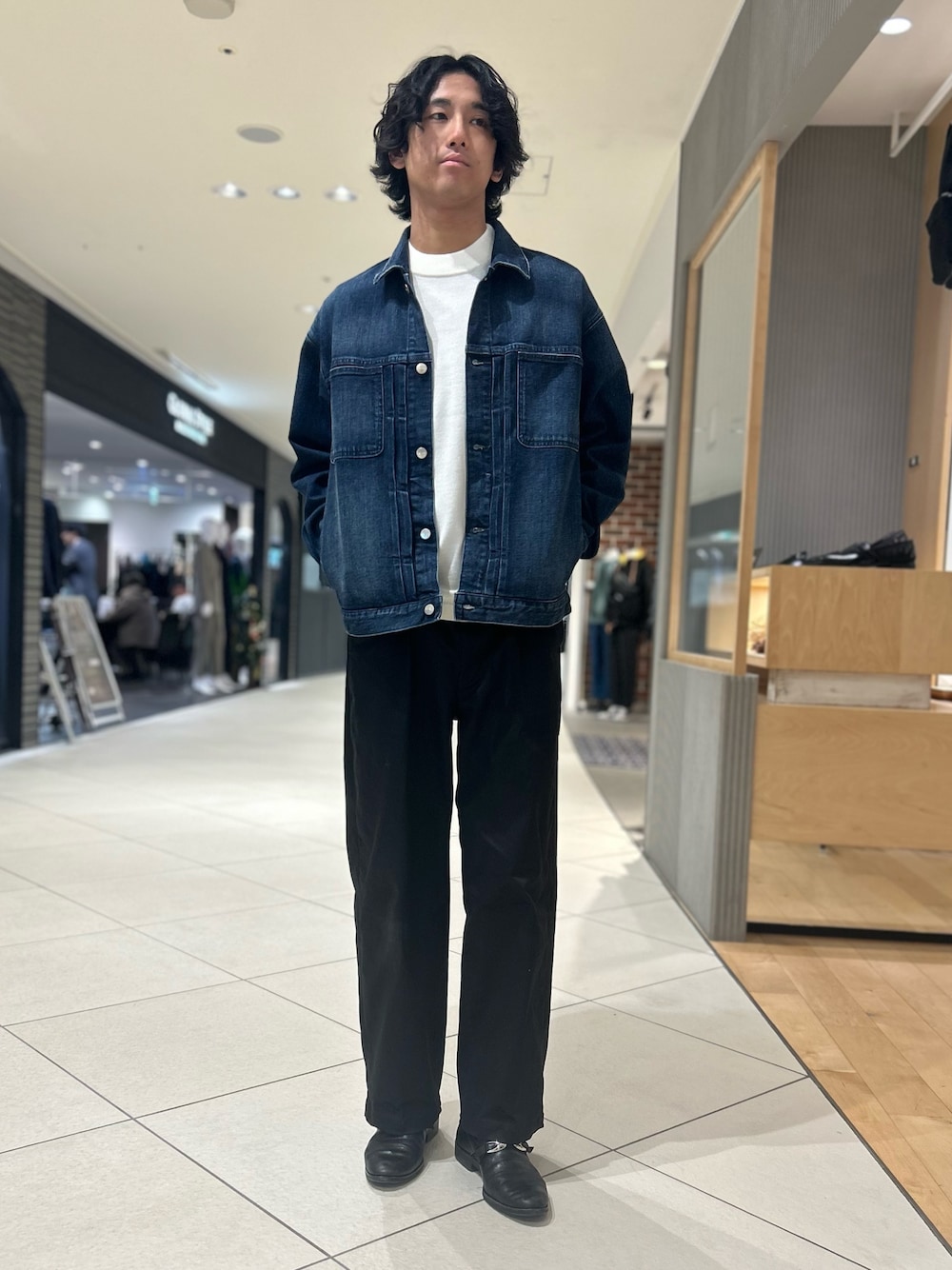 RED CARD TOKYOのデニムジャケットを使ったメンズ人気