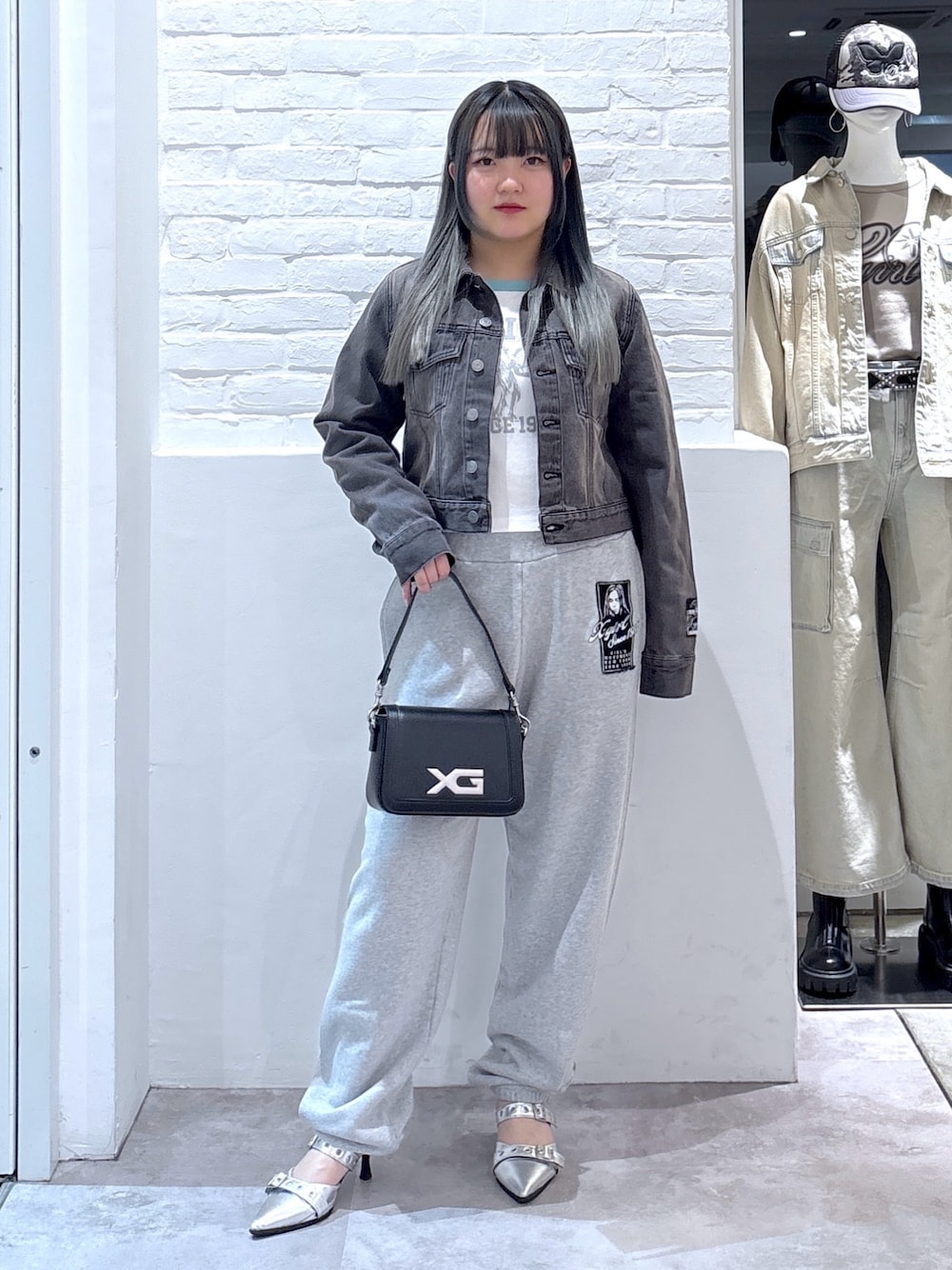 かのん(XLARGE/X-girl新潟（X-girl）)｜X-girlのデニムジャケットを 
