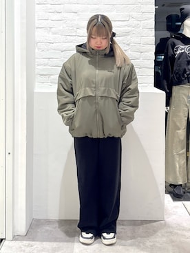 「アイテム（スウェットパンツ）」を使った、かのんさん（レディース・155cm）の秋コーディネート