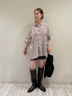 「KBF（ケイビーエフ）のランダムタックチェックシャツ（シャツ/ブラウス、ピンク系）」を使った、misakiさん（レディース・160cm）の秋コーディネート