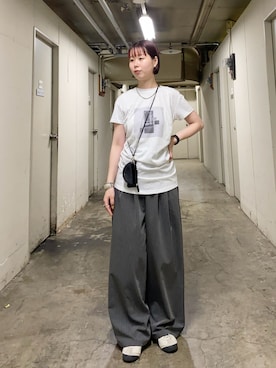 「KBF（ケイビーエフ）のドレーププリントTEE（T恤/上装、グレー系）」を使った、misakiさん（レディース・160cm）の春コーディネート