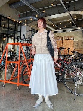 「KBF（ケイビーエフ）のアイテム（ジャケット/アウター）」を使った、misakiさん（レディース・160cm）の春コーディネート