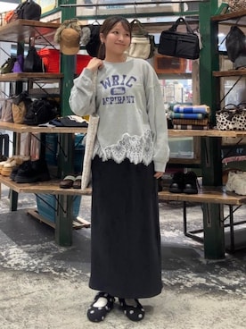 「niko and...（ニコアンド）のニコロゴツブツブトートバッグ（トートバッグ、ホワイト系）」を使った、oka0025さん（レディース）の秋コーディネート
