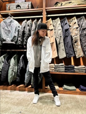「AVIREX海老名」｜「アイテム（帽子）」を使った、あいさん（レディース・161cm）の秋コーディネート