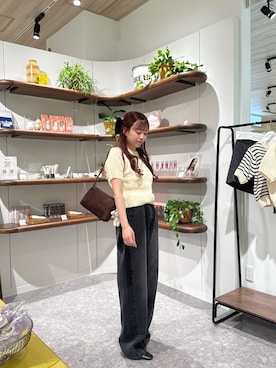 「CURRENT（カレント）のアイテム（パンツ）」を使った、happyo9さん（レディース・153cm）の春コーディネート