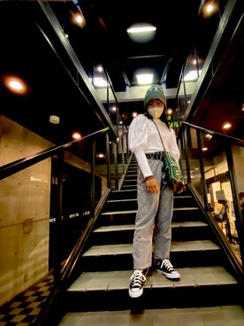 「H&M（エイチ・アンド・エム）のアイテム（シャツ/ブラウス、ホワイト系）」を使った、Rukayaさん（レディース・166cm）の秋コーディネート