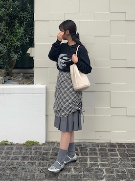 「アイテム（スカート）」を使った、momo🐇さん（レディース・153cm）の秋コーディネート